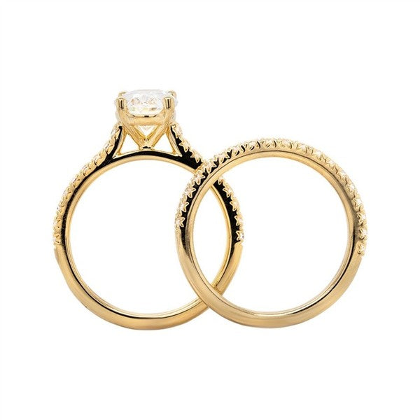 14 Karat Yellow Gold Diamond Wedding Band