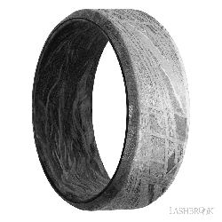 8 mm wide Beveled Meteorite band featuring a Forged Carbon Fiber sleeve.
