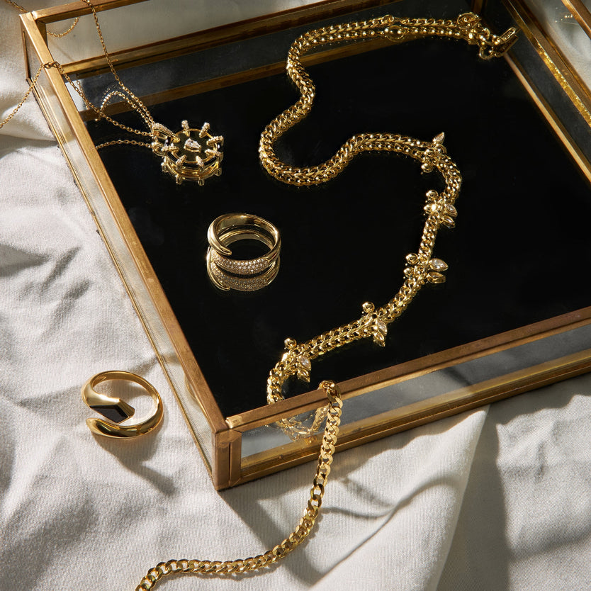 Gold-Plated Curb Chain Sparkle Point Necklace