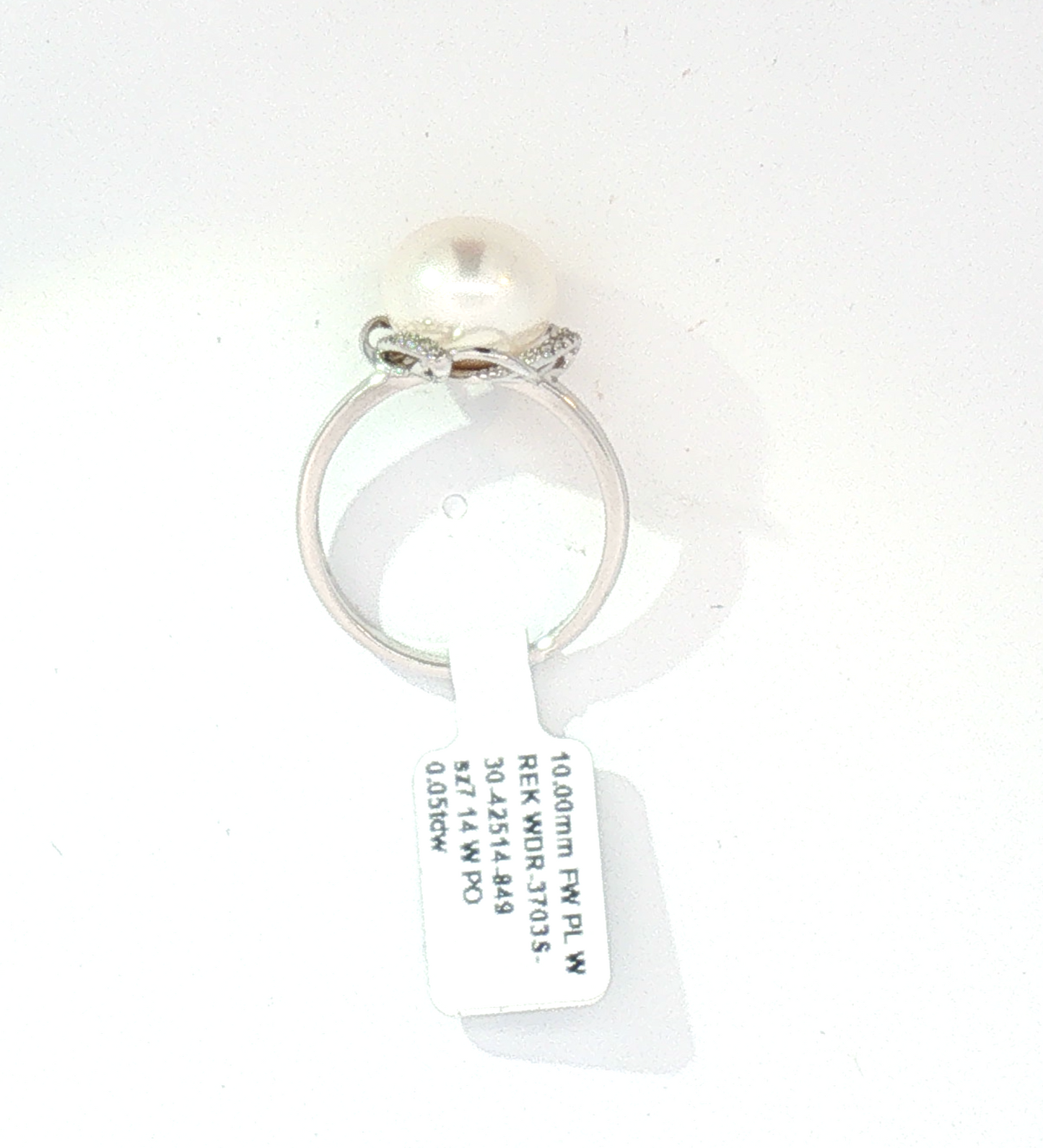 14 Karat White Pearl Swirl Ring