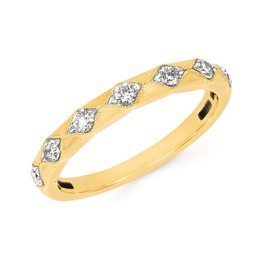 14K Milgrain Pattern Diamond Band