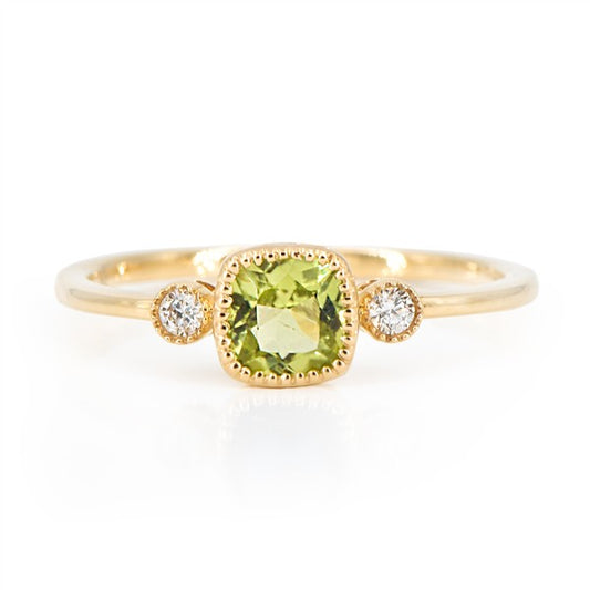 14 Karat Yellow Gold Peridot Milgrain Bezel Fashion Ring